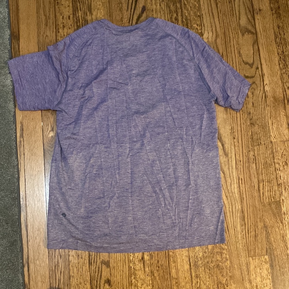 Lululemon - Picture 4 of 5